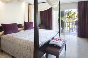 Colonial Junior Suite (Outdoor Jetted Tub) - Hotel Majestic Elegance Punta Cana 